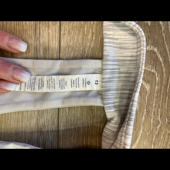Lululemon tank - Picture 2 of 2